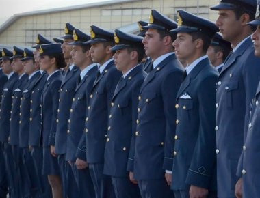 Θα επιβαρυνθούν τα στελέχη των ΕΔ με 2.000 ευρώ για στολές;